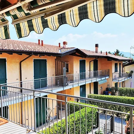 In Bosco With Scenic Terrace شقة Montegrino Valtravaglia